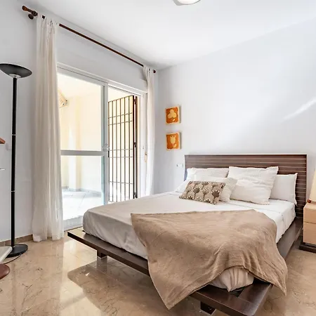 Malagasuite Playamar Terrace & Pool Appartement *